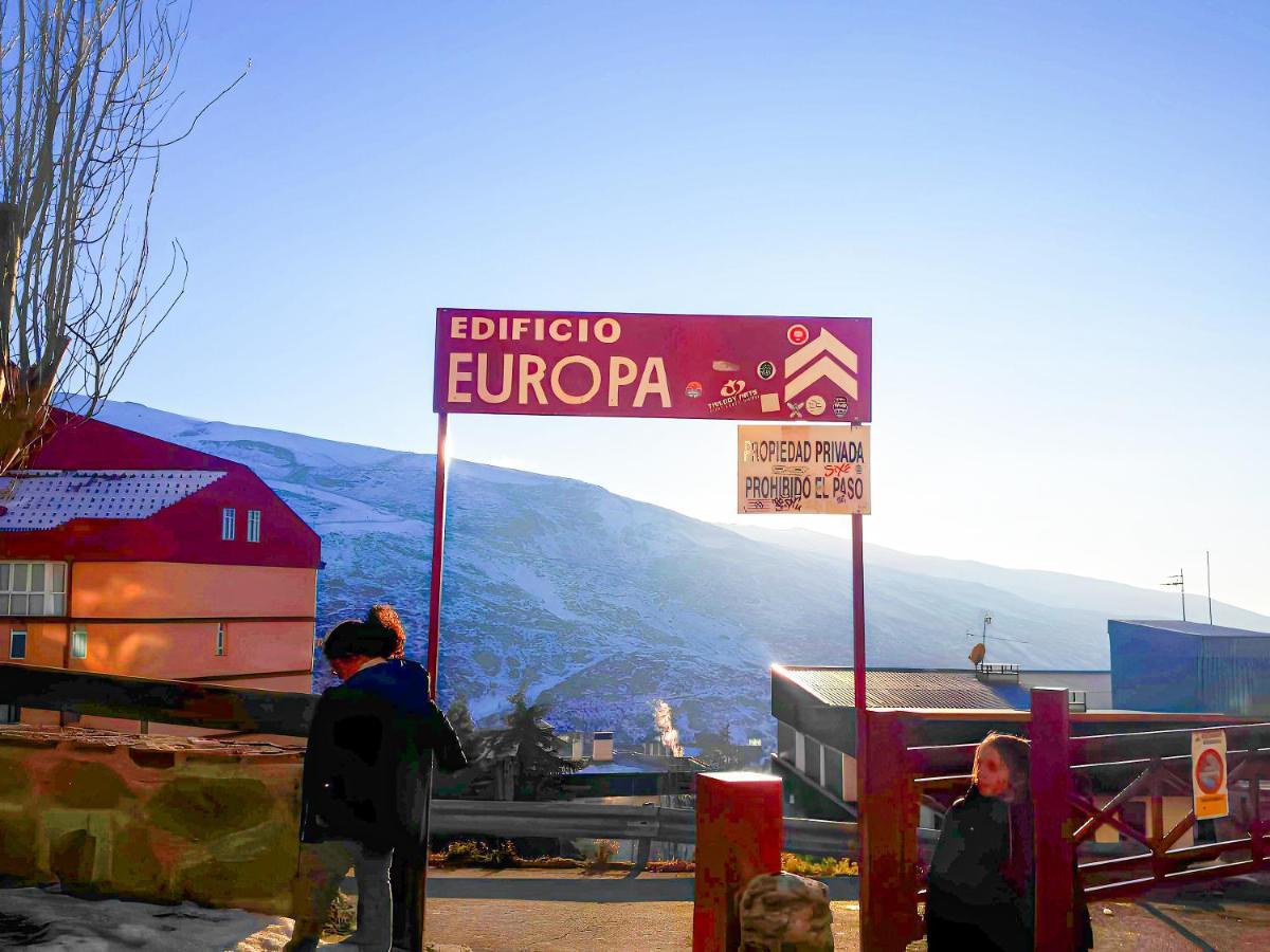 Apartamento Edificio Europa Con Forfait Garaje Gratis Apartman Sierra Nevada Kültér fotó